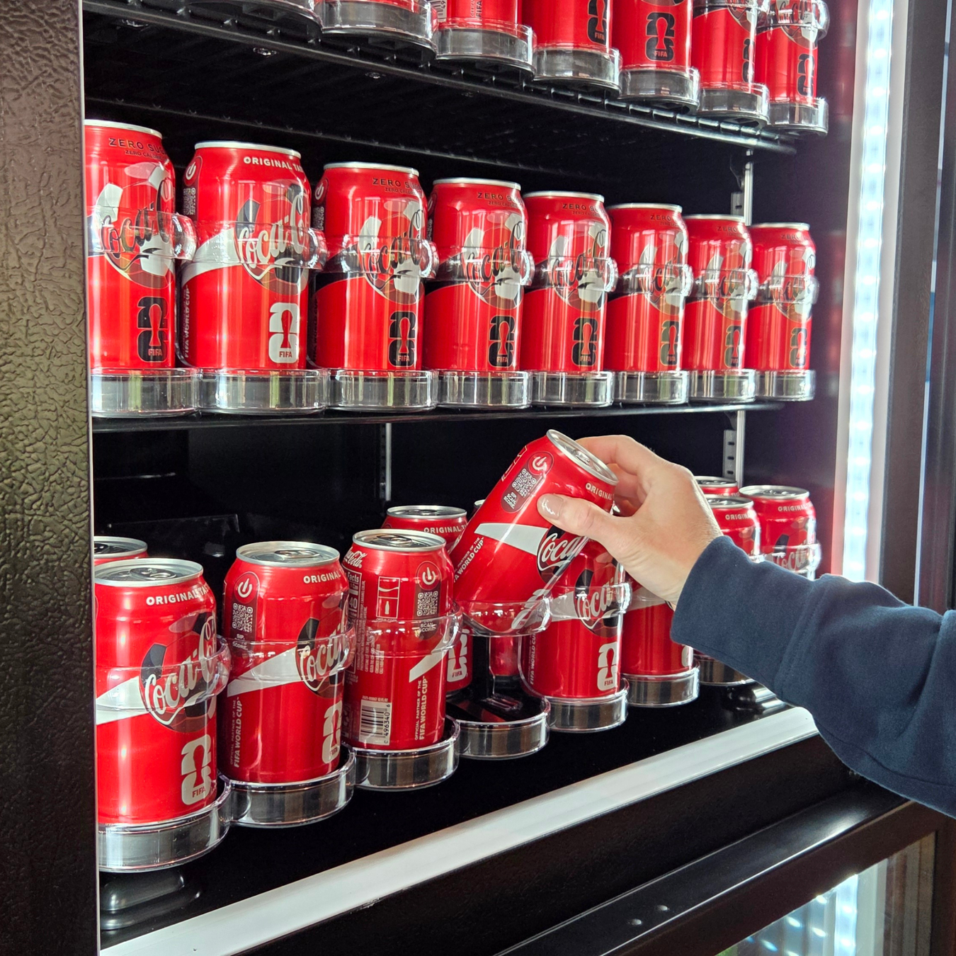 Smart Coolers & Freezers for Grab & Go Cafés